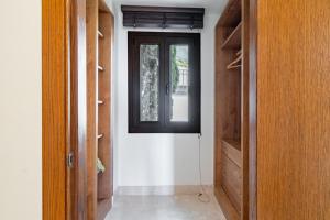 Luxury Modern 5BR Villa - Infinity pool & Panoramic sea views