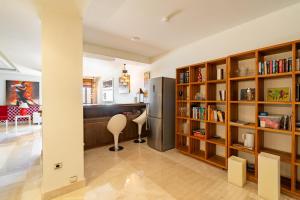 Luxury Modern 5BR Villa - Infinity pool & Panoramic sea views