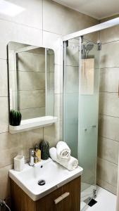 Lécrin Bleu - Studio Cosy Intra-Muros