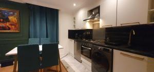 Luxurious Flat 19min from London, 7min to station