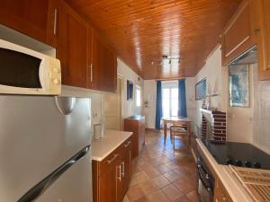 Maisons de vacances Maison renovee, proche plage et commerces, parking, jardin prive - FR-1-22-221 : photos des chambres