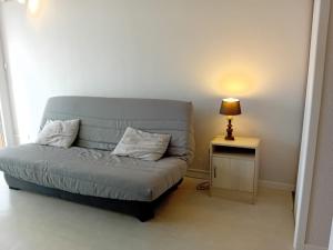 Studio avec terrasse et parking à deux pas des plages - FR-1-239-563