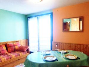 Appartements Studio confortable a 200m des pistes avec balcon et TV - Animaux interdits - FR-1-771-73 : photos des chambres