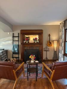 Bluegrass Resort - Nature rich escape, Between the Creation & ARK, Fully equipped kitchen, Pet friendly, Fire pit