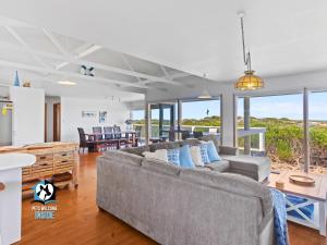 Dunes Stunning Sea Views at Wolfgangs Shack