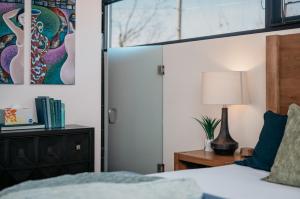 Vitalia Fantastic 1BR Studio Downtown