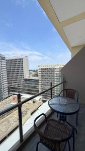 Nagoya Thamrin Apartment High Floor with View