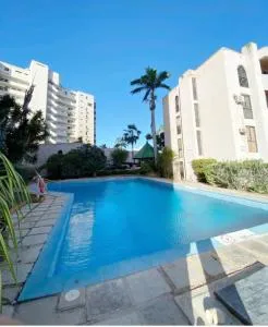 Porlamar La Reserve frente a La Vela - 波拉马尔