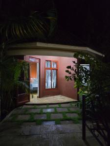 Sprunger Avenue - tulia homes