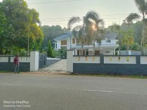 Modayil nest home - Putuppalli
