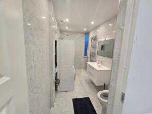 Villa s