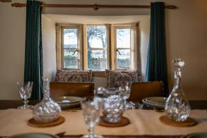 Orchard Cottage - Beautiful Home near Broadway!