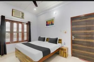 Anandam Palace - Sultānpur