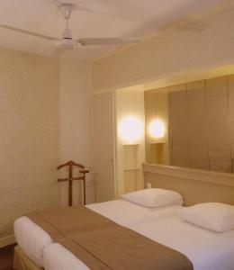 Standard Double or Twin Room room in Hôtel Eiffel Kensington