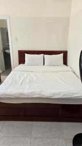 KHÁCH SẠN HOÀNG OANH