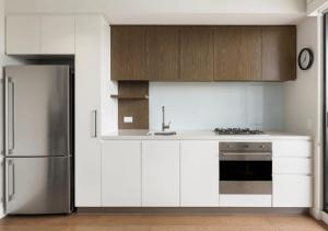 South Yarra Luxury Apartment Queen Bedroom WIFI