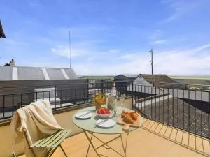 Seaside Cottage Retreat in Leigh-on-Sea - Westcliff-on-Sea