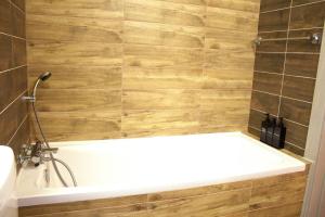 Stylish 3bedroom apartment Gzira by Homely