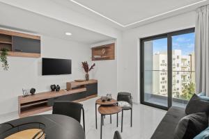 Maestro City Apartments