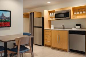 King Suite - Mobility Access/Non-Smoking room in Home2 Suites by Hilton Austin North/Near the Domain TX