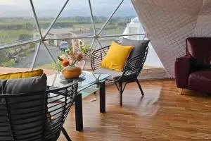 Mount Richmond Glamping Dome at Mountainview Villa - Lower Dashwood