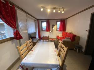 Appartements les 7 laux immobilier chalet E : photos des chambres
