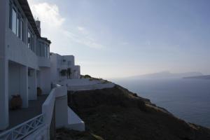 Blu Rooms Santorini Greece