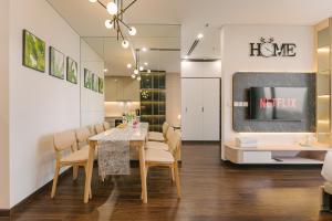 Rosee House - Masteri West Heights ,Vinhomes Smart City