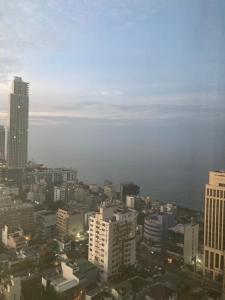 Monaara Lesuire Colombo 3