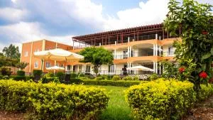 Northern Gateway Hotel and lounge - Nalakonge