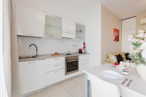 Tropea Court 2bed Penthouse In Sliema By Homely