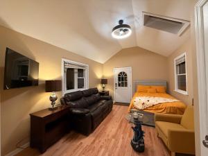 Cozy & New Private Apartment