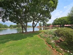 Lakeside 12 - Dullstroom