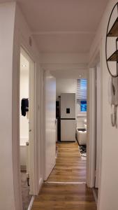 Luxury 4 Bedroom with Patio - 10 min from Westfield HR3