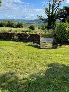 Unwind at Hilltop Farm Cottage with Valley Views