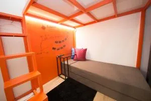 SleepBox Hostel - Yonghe