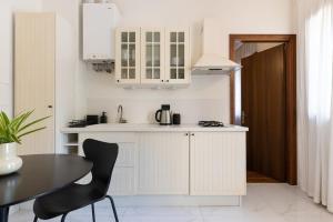 Boutique apt with private parking