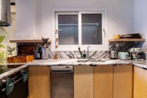 O&O Group Stylish Jungle Retreat Kolonaki Center