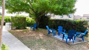 Glycine, 6 person cottage