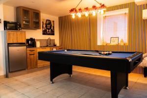 Perle deau-Love Room-Jacuzzi-Sauna-Proche Montbéliard et Belfort