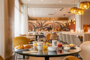 Hotels Kyriad Prestige Vannes Centre-Palais des Arts : photos des chambres