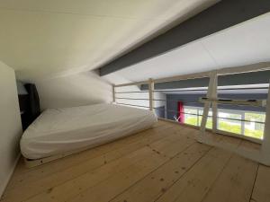 Appartement de type Studio mezzanine - LR111-010