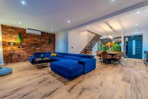 Beautiful villa Lara in Vrana with pool