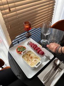 Hotels Kyriad Prestige Vannes Centre-Palais des Arts : photos des chambres