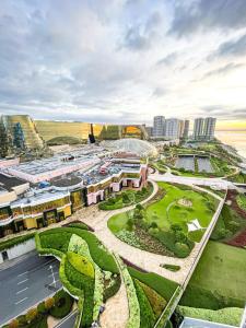 Exquisite 2BR Corner Suite with Sunset, Okada View