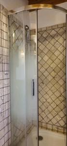 Maisons de vacances La Maison Chez Lisette avec piscine et terrain de petanque prive au bord de l-Allier ! : photos des chambres