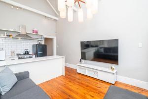 2-Bed Rose Cottage in Woodstock