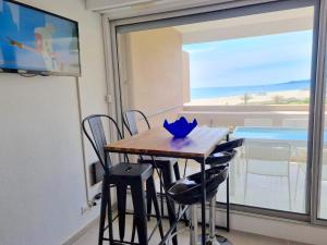 T3 climatisé, face plage de Canet Sud, double parking, WIFI, Linge et ménage inclus