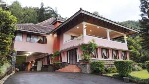 Eyrie Villa Altitude Habitation