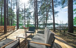 2 Bedroom Lovely Home In Borsk